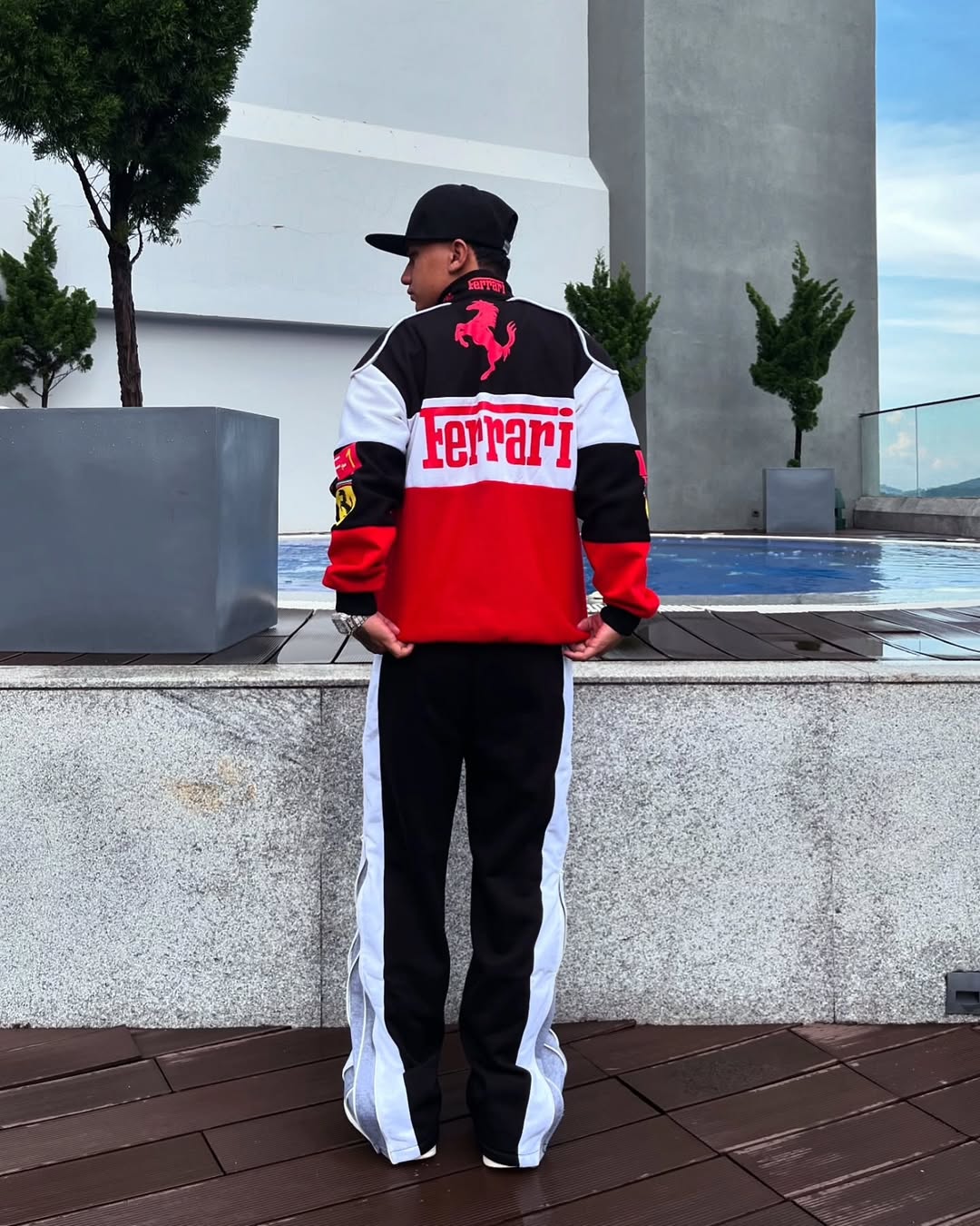 Scuderia Ferrari Printed Racing Jacket - F1 Motorsport Streetwear (Unisex) - Averon Racewear - View 5